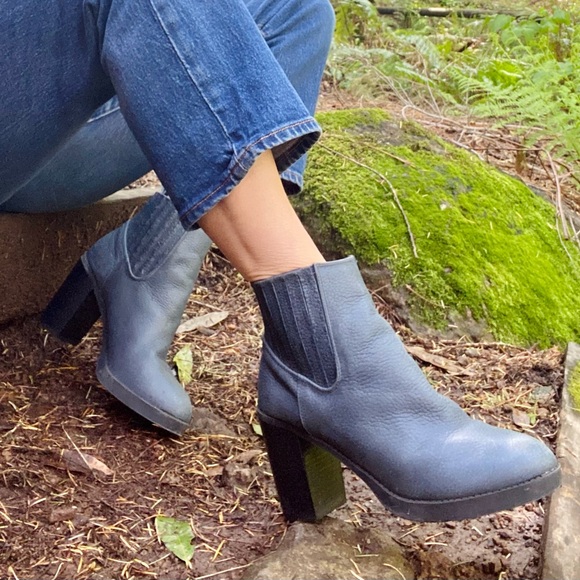 Sole Society Chelsea Boots - Picture 7 of 7